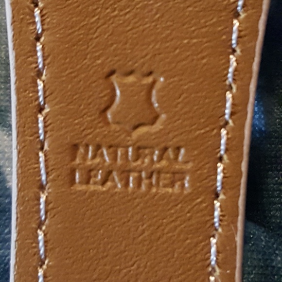 ROSE GOLD FITBIT BAND - Picture 3 of 3